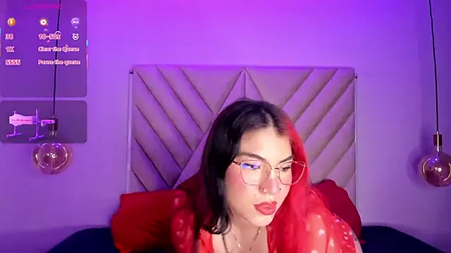 EmmaSwift  online show from October 27, 3:43 am