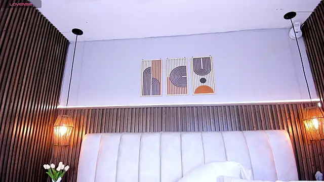 Ashleyy23x online show from April 8, 7:36 pm