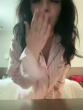 Snapshot of Chloe_Ricci chatting on December 13, 10:19 am Chloe Ricci online show from December 13, 10:19 am