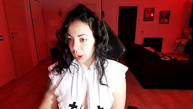 Snapshot of Chloe_Ricci chatting on March 22, 1:00 am Chloe Ricci online show from March 22, 1:00 am