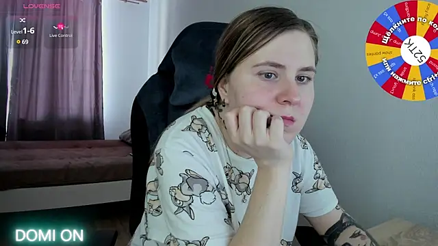 Olivia Munk online show from February 15, 10:00 am