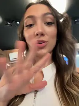 AnnaCastillo  online show from September 12, 6:30 pm