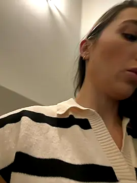 AnnaCastillo  online show from October 4, 10:52 pm