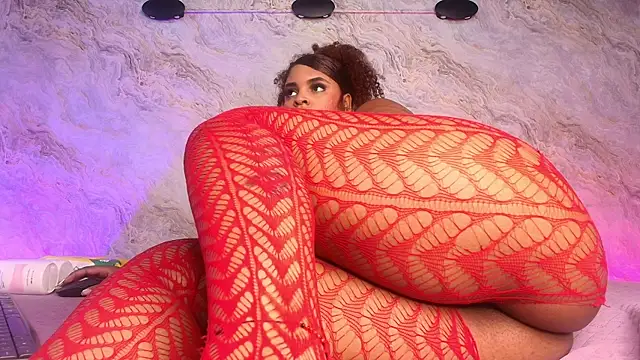 jones maddy  online show from October 23, 12:04 pm