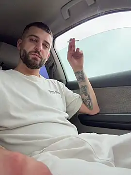 ElChapoGuzman95 online show from November 30, 8:40 am