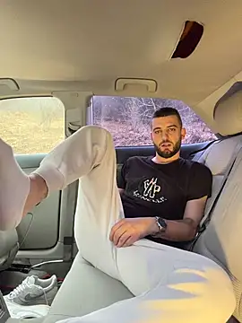 ElChapoGuzman95 online show from February 10, 8:40 am