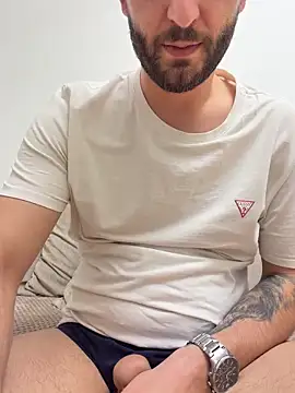 ElChapoGuzman95 online show from March 19, 6:56 pm