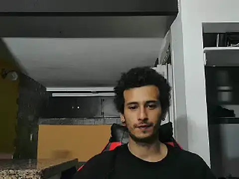 Snapshot of talktome4 chatting on February 11, 7:57 am talktome4 online show from February 11, 7:57 am