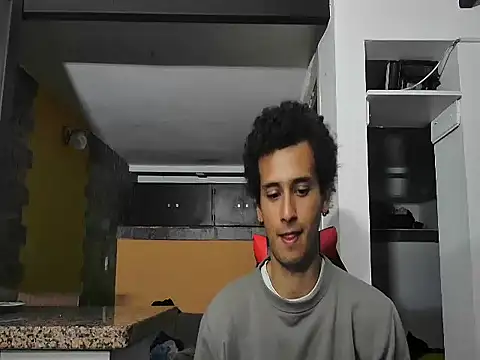 Snapshot of talktome4 chatting on February 14, 5:59 am talktome4 online show from February 14, 5:59 am