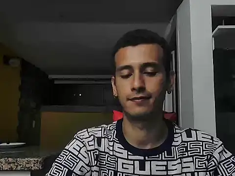 talktome4 online show from March 31, 3:52 am