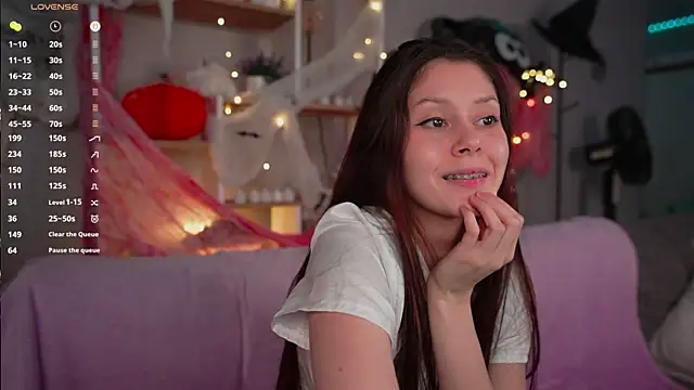 Snapshot of Melissa_shawty_ chatting on October 31, 1:56 pm Melissa shawty online show from October 31, 1:56 pm