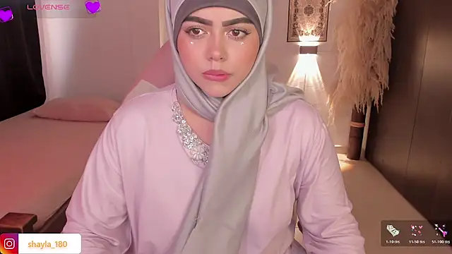 shayla 18 online show from November 7, 9:37 pm