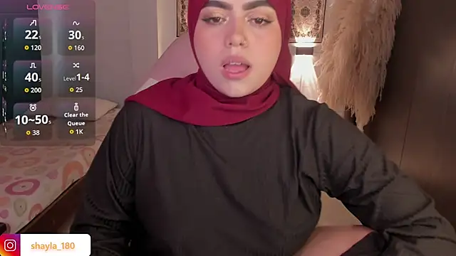 Snapshot of shayla_18 chatting on January 17, 9:18 pm shayla 18 online show from January 17, 9:18 pm