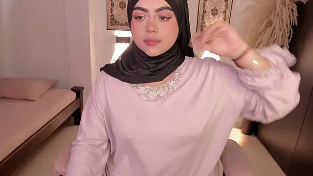 Snapshot of shayla_18 chatting on April 15, 6:26 pm shayla 18 online show from April 15, 6:26 pm