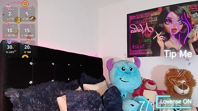 NahiaFox online show from November 7, 12:05 pm