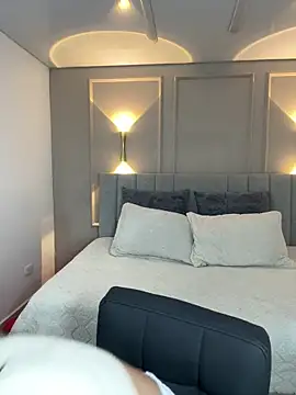 Miss blue69 online show from February 18, 1:43 am