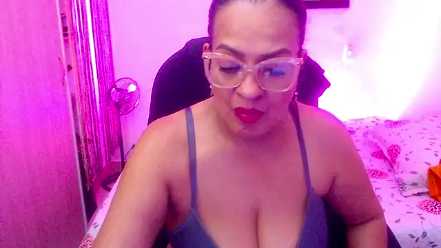 Snapshot of menfismuller2 chatting on May 16, 2:30 am menfismuller2 online show from May 16, 2:30 am