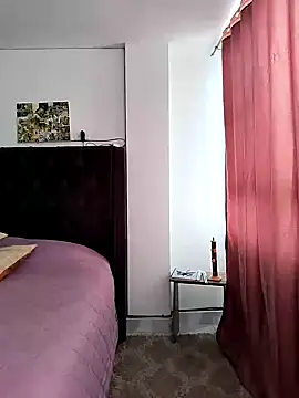 Fleurmeyer79 online show from December 21, 1:32 pm