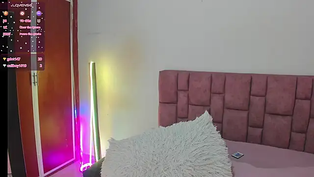 SunnyLeonz online show from December 15, 6:29 am