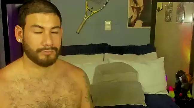 Snapshot of Prometeo-grizzly chatting on December 20, 12:08 am Prometeo-grizzly online show from December 20, 12:08 am