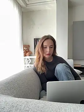Snapshot of Nura_n_Sarah chatting on May 3, 5:13 am Nura n Sarah online show from May 3, 5:13 am