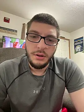 Snapshot of TheWillBryant chatting on June 4, 4:57 pm TheWillBryant online show from June 4, 4:57 pm