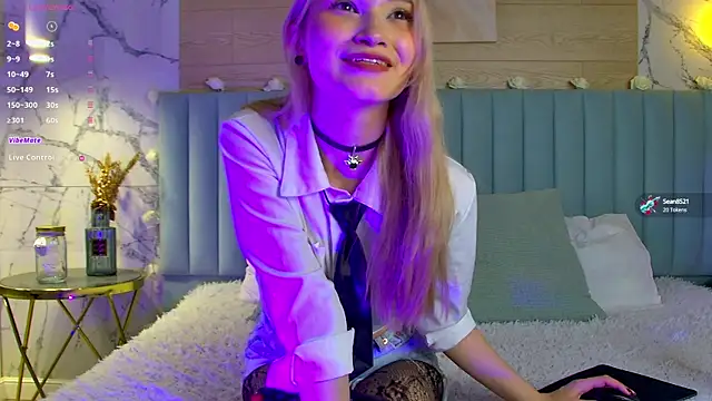 CarolReeves online show from February 12, 12:33 pm