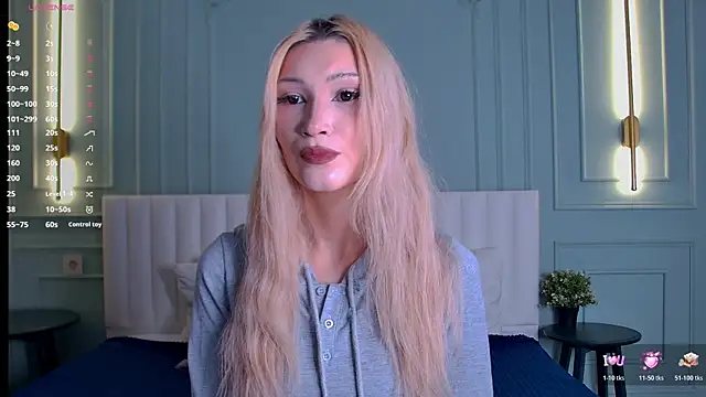 CarolReeves online show from November 11, 6:24 am