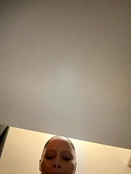 Snapshot of Neelo-Smith chatting on November 6, 4:02 am Neelo-Smith online show from November 6, 4:02 am