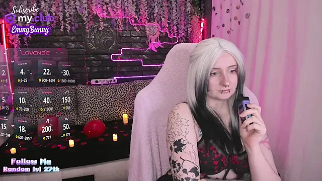 EmmyBunny online show from February 13, 4:39 pm