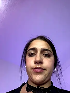 Alicia Ruiz online show from October 2, 6:04 pm