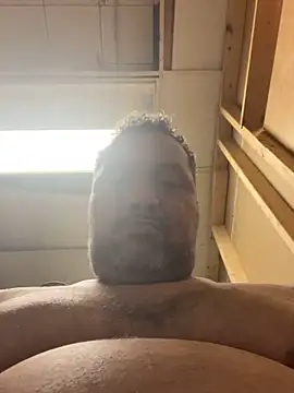 bigzae82 online show from May 18, 9:26 am
