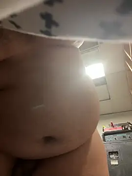 bigzae82 online show from May 26, 7:04 am