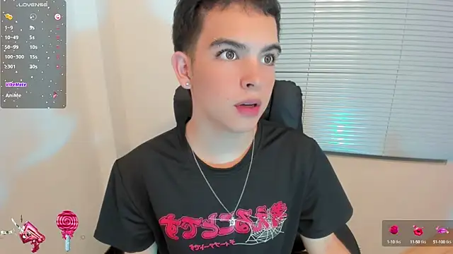 Snapshot of Blum_icee chatting on March 1, 9:26 pm Blum icee online show from March 1, 9:26 pm