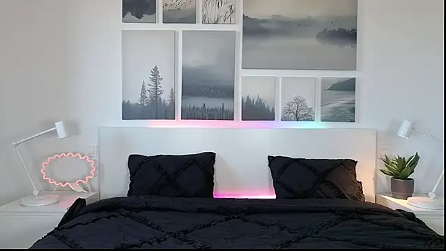 Lara-CumKitten online show from February 4, 2:10 pm