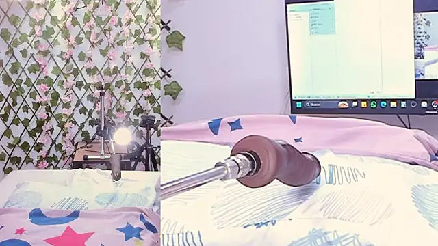 Aleska James online show from October 7, 12:35 pm