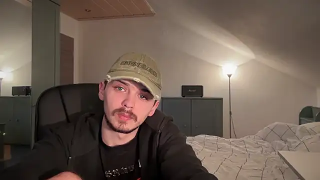 naked psy online show from January 18, 9:13 am