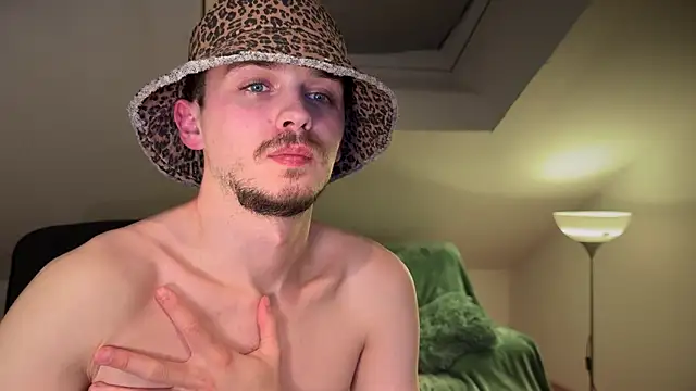 naked psy online show from March 9, 10:41 pm