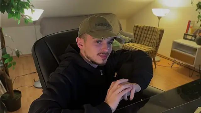 naked psy online show from November 22, 12:31 am