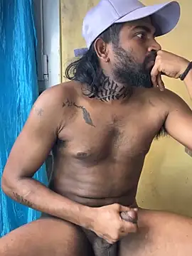 Snapshot of TiltedTen chatting on January 28, 2:53 am TiltedTen online show from January 28, 2:53 am