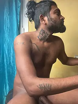 Snapshot of TiltedTen chatting on January 31, 8:33 pm TiltedTen online show from January 31, 8:33 pm