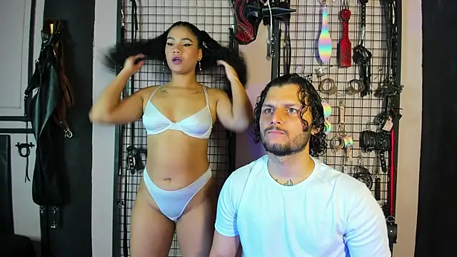 Snapshot of Twisted_Fantasy chatting on December 27, 3:48 pm Twisted Fantasy online show from December 27, 3:48 pm