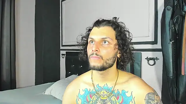 Snapshot of Twisted_Fantasy chatting on January 28, 12:00 pm Twisted Fantasy online show from January 28, 12:00 pm