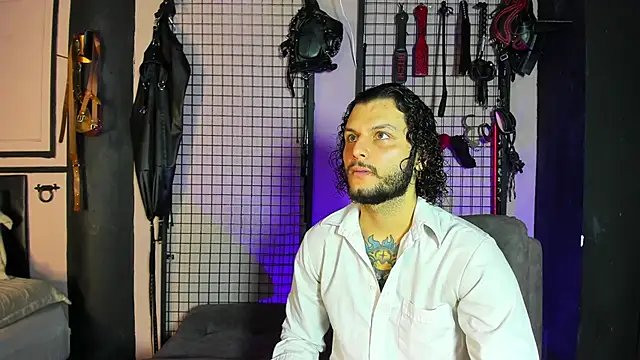 Snapshot of Twisted_Fantasy chatting on February 27, 10:26 am Twisted Fantasy online show from February 27, 10:26 am