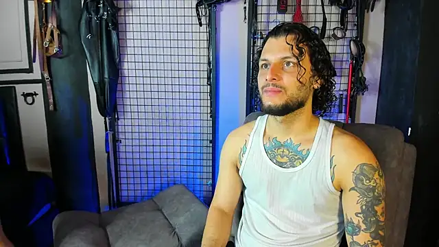 Snapshot of Twisted_Fantasy chatting on March 4, 12:33 pm Twisted Fantasy online show from March 4, 12:33 pm