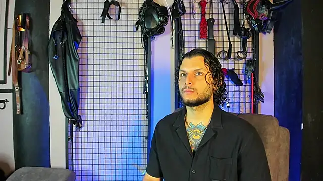 Snapshot of Twisted_Fantasy chatting on March 6, 12:19 pm Twisted Fantasy online show from March 6, 12:19 pm