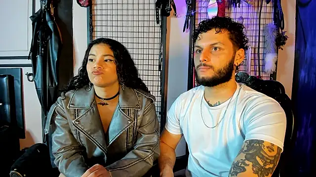 Snapshot of Twisted_Fantasy chatting on January 13, 5:24 am Twisted Fantasy online show from January 13, 5:24 am