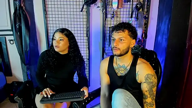 Snapshot of Twisted_Fantasy chatting on February 18, 5:03 am Twisted Fantasy online show from February 18, 5:03 am