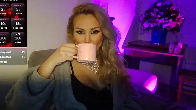 Radmila Queen  online show from December 4, 5:33 pm