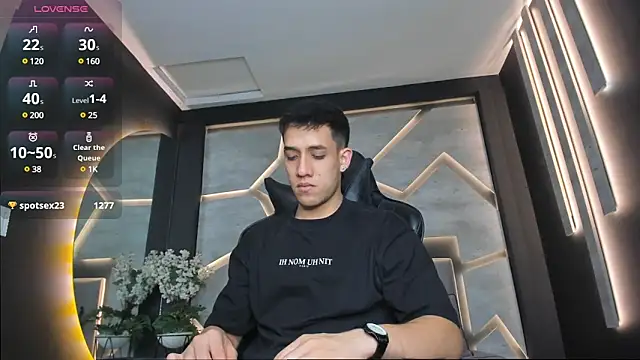 Snapshot of alexgiraldo_ chatting on January 31, 2:17 pm alexgiraldo online show from January 31, 2:17 pm